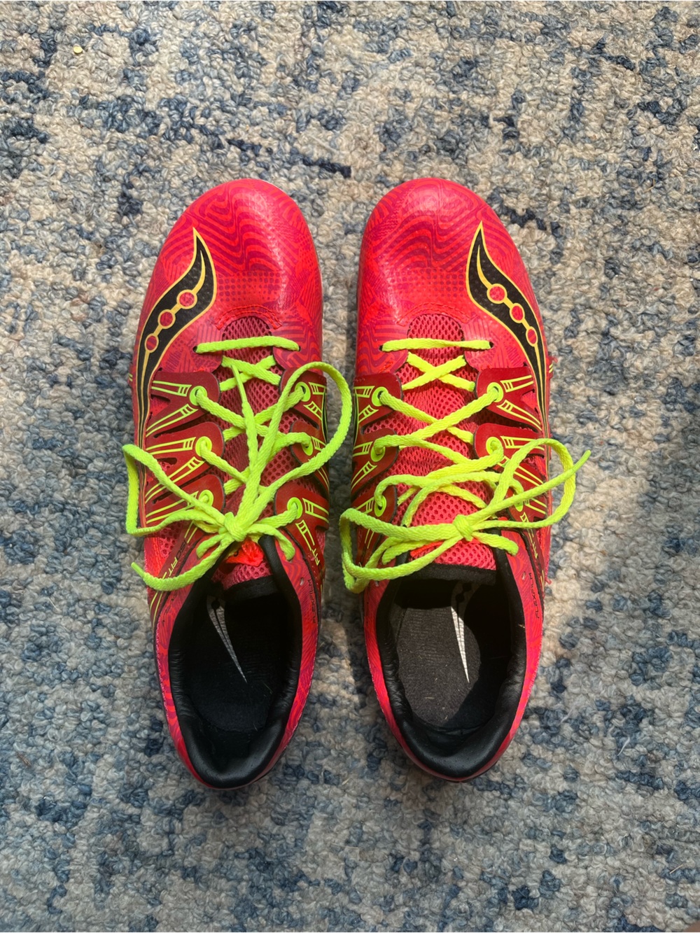 Saucony Women’s Showdown 3 (S19017-3) Red Sprint Spikes Size 8.5